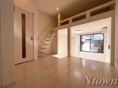 【居間・リビング】 | CASA1 | ゆったりとしたリビングです