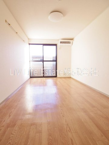 ドミールA棟の寝室