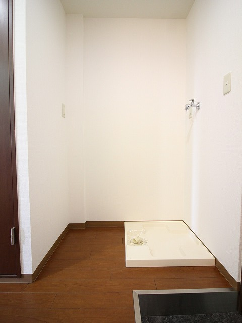 プリモベント長岡天神の設備|室内洗濯機置場