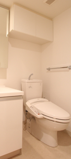 プライムアーバン用賀　ペット相談　角部屋　オートロックのトイレ