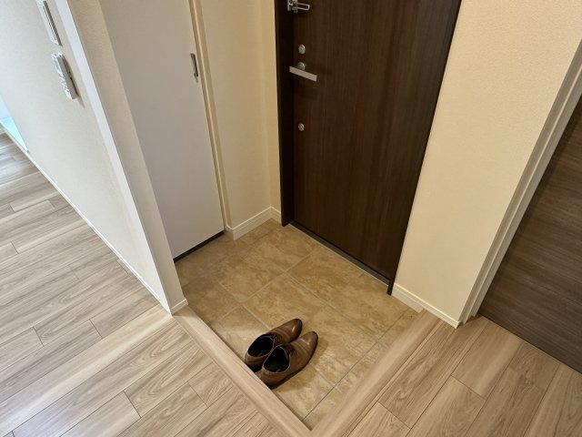 ルナーリア中野の玄関