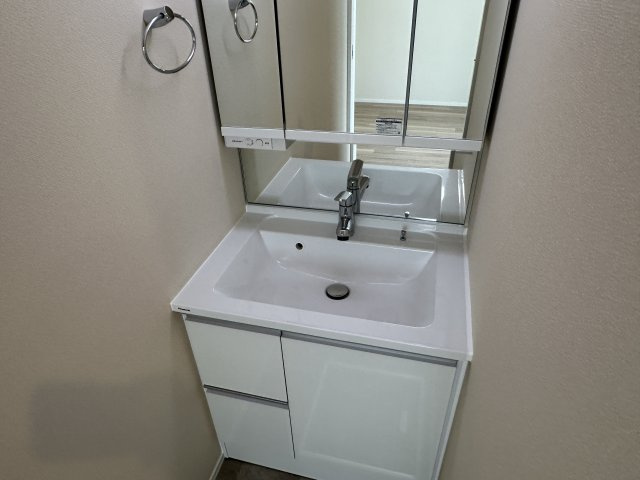 ルナーリア中野の洗面所