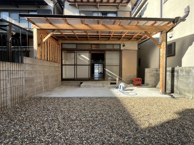 桂艮町一戸建の庭