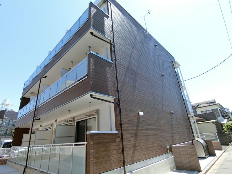 リブリ・シンシア