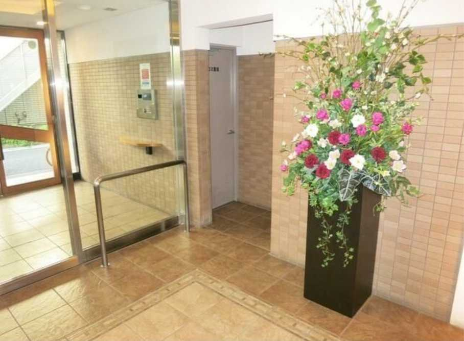 スペーシア池尻大橋　ペット相談　駅近　オートロック　敷金0のエントランス