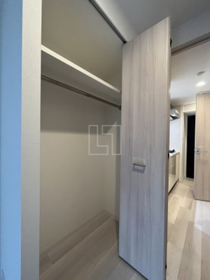 【収納】 | S-RESIDENCE難波大国町Tres | S-RESIDENCE難波大国町Tres　クローゼット