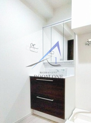 ロイヤル立石マンションの洗面所|洗面台です。