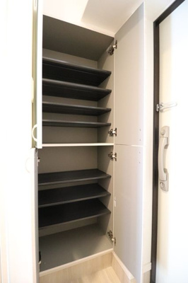 【玄関】 | カーサ・ヴェルジェ