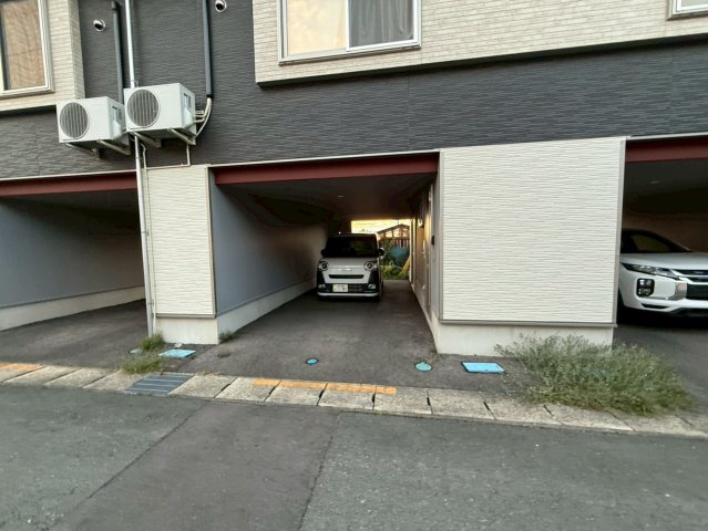 山形県村山市　一棟の駐車場