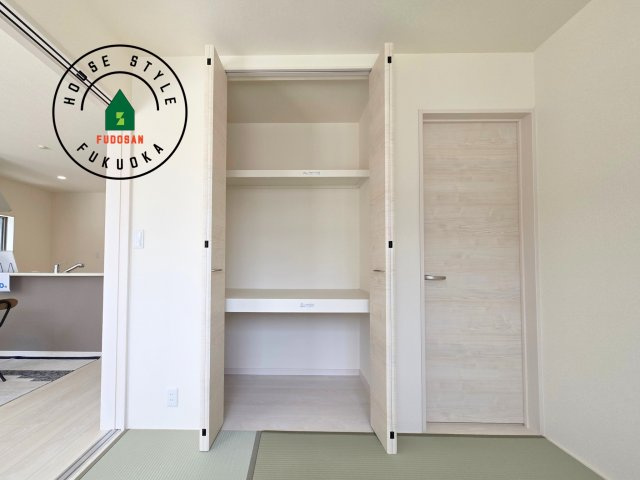 糟屋郡篠栗町庄6丁目第1-1棟（1号棟）の内観：施工例|収納には困りません。