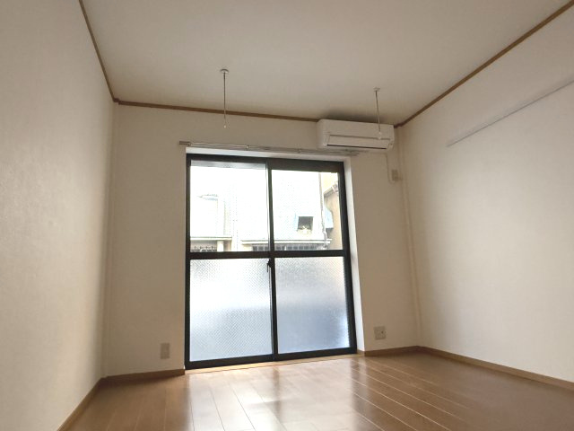 メゾンアイエムの居間・リビング