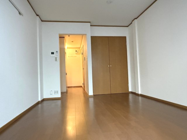 メゾンアイエムの居間・リビング