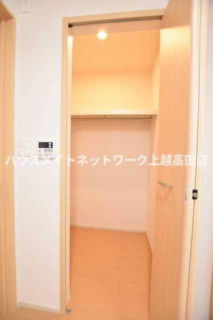 レ・セーナの収納|クローゼット
