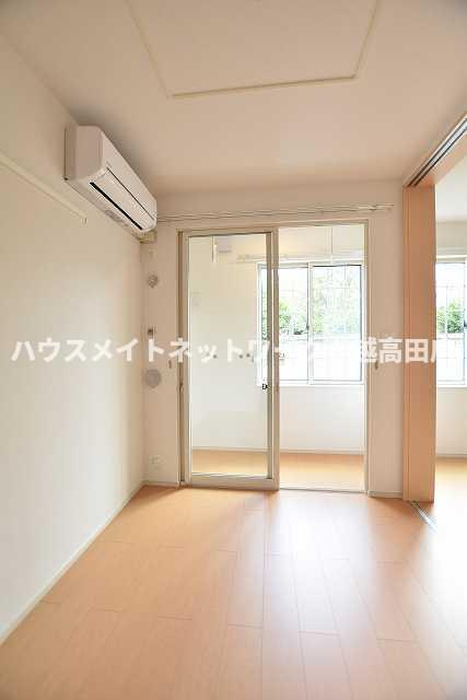 レ・セーナの内装|洋室