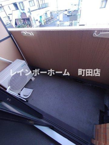 ライオンズマンション桜ヶ丘駅前※初期費用分割あと払いサービス利用可能物件のバルコニー|外からの目が気にならないバルコニーで洗濯物が干せます