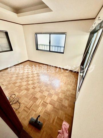 八尾木北3丁目一戸建の洋室