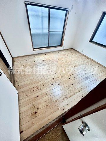 八尾木北3丁目一戸建の洋室