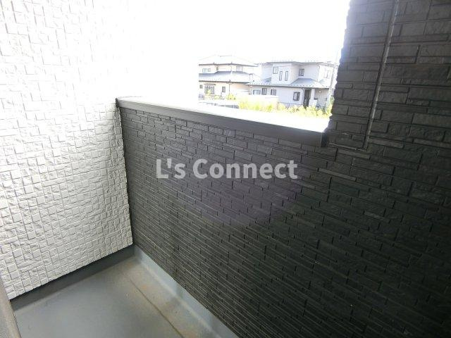 【バルコニー】 | ＳＯＬ・ＴＥＬＬＡＺＡ | 晴れた日には洗濯物もたくさん干せます。