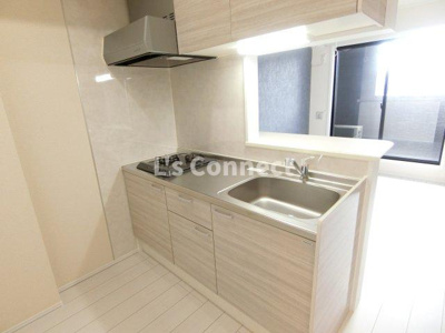 【キッチン】 | ＳＯＬ・ＴＥＬＬＡＺＡ | ２口ガスコンロのシステムキッチン。