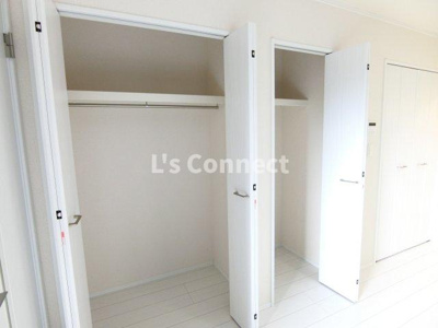 【設備】 | ＳＯＬ・ＴＥＬＬＡＺＡ | クローゼットでお荷物もすっきり収納。