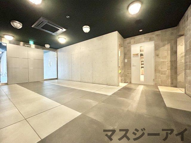 WORVE大阪本町のロビー