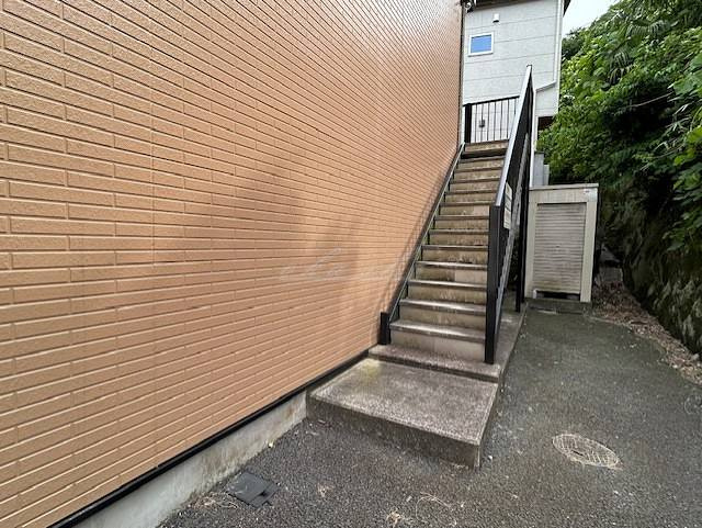 【エントランス】アムール富士汐入