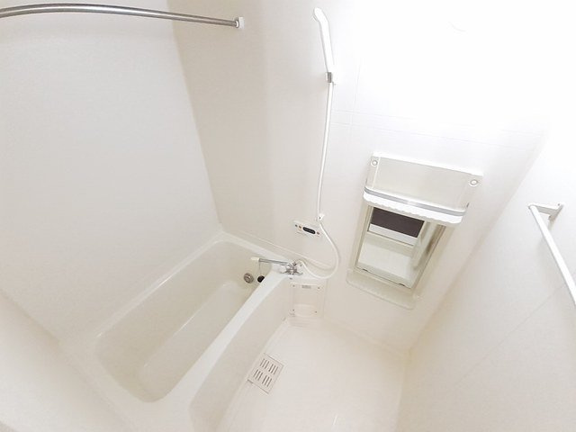 グランシャリオＢの浴室