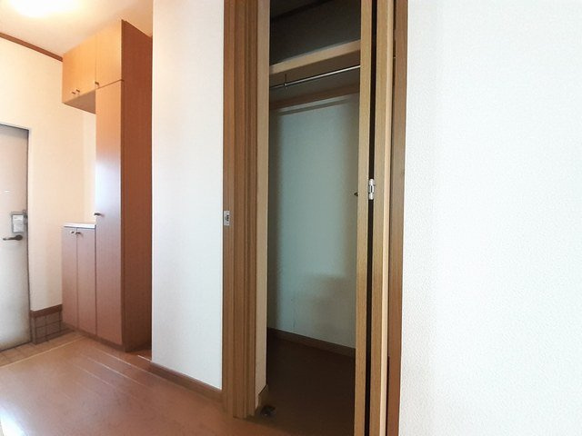 グランシャリオＢの収納