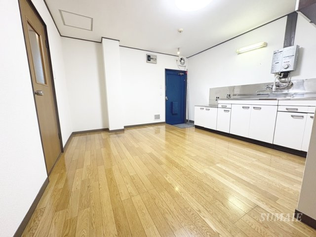 佐々木マンションの居間・リビング|別角度から見たリビングです☆