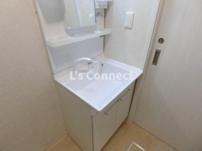 【洗面所】 | シャルマンヴィラ吉岡 | 朝の支度もスムーズな独立洗面台。