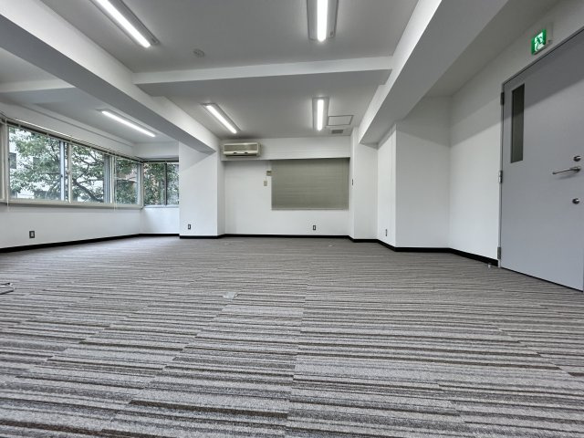 ＡＵＢＥ新川ビル　3F