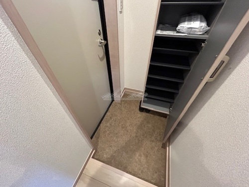 【玄関】Oasis弘明寺　A棟 