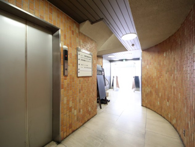 【エントランス】 | 元町エビスビル