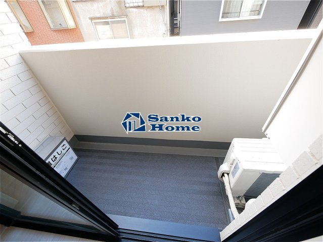 ドムス・スタイル浅草のバルコニー