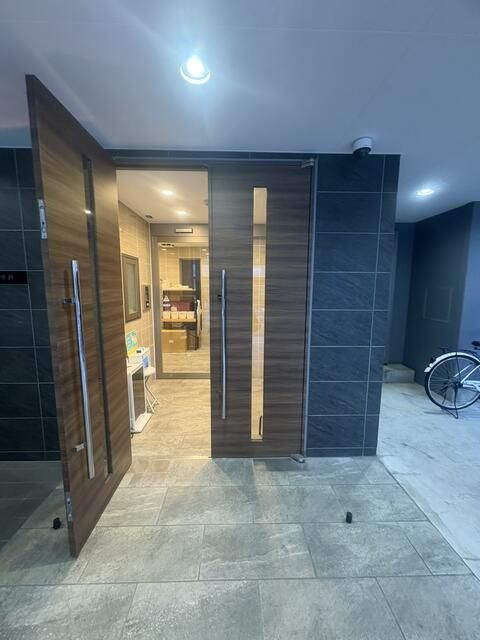 カルム浅草今戸のエントランス