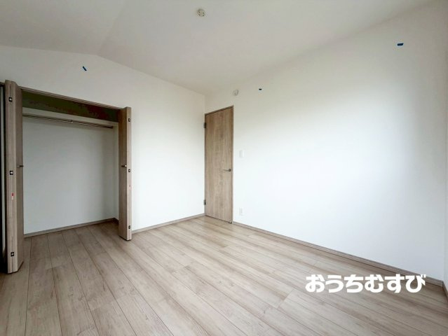 春日井市高森台4丁目（全2棟）の洋室