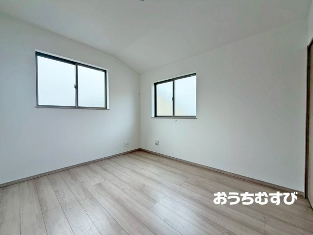 春日井市高森台4丁目（全2棟）の洋室