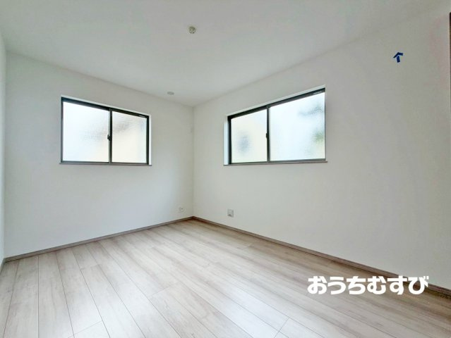 春日井市高森台4丁目（全2棟）の前面道路含む現地写真