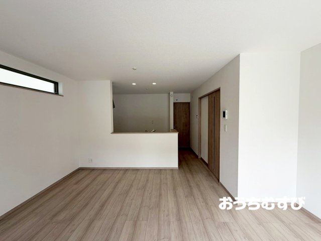 春日井市高森台4丁目（全2棟）の居間・リビング