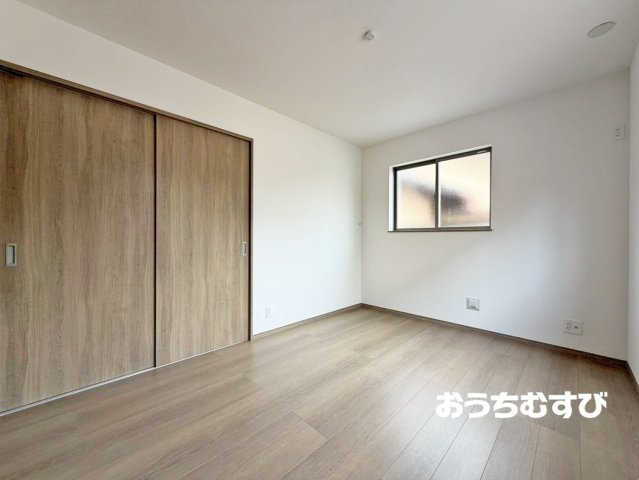 春日井市高森台4丁目（全2棟）の洋室