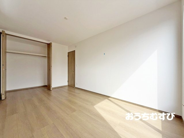 春日井市高森台4丁目（全2棟）の洋室