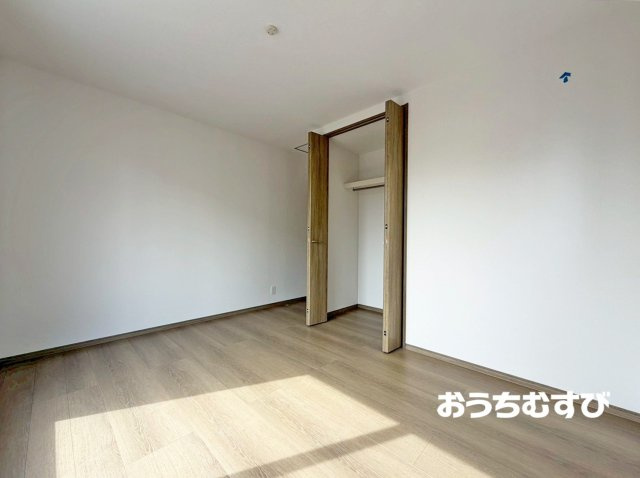 春日井市高森台4丁目（全2棟）の洋室