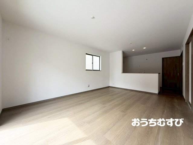 春日井市高森台4丁目（全2棟）の居間・リビング