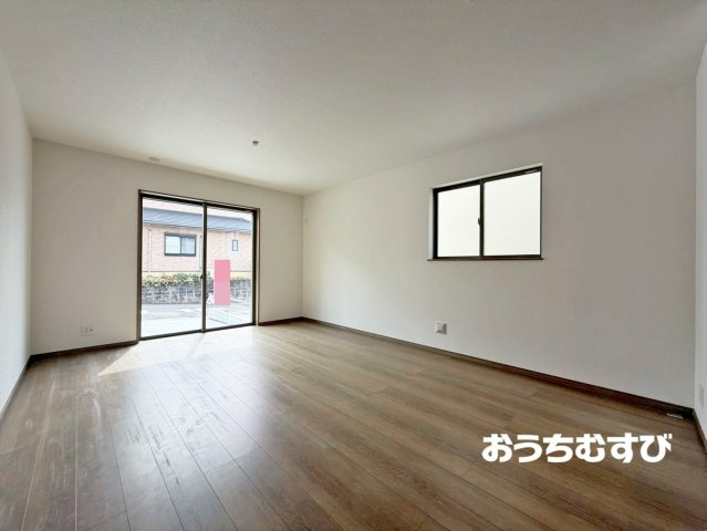 春日井市高森台4丁目（全2棟）の居間・リビング