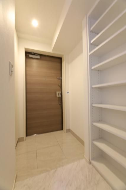 ジオエント御徒町の玄関