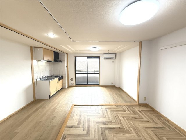 Grandeur・Winの居間・リビング