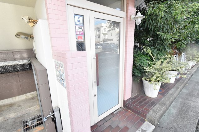 サンハイツバロンIのエントランス