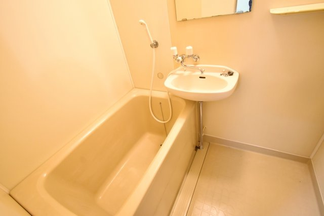 サンハイツバロンIの浴室