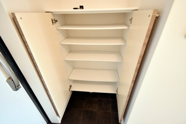 ONE　ROOF　FLAT　NISHINOMIYAの収納|シューズBOX