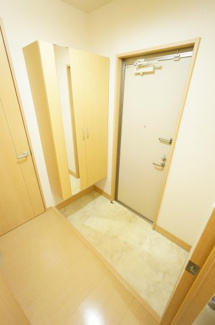 【玄関】 | グロリアス | ※同物件・同タイプの写真です。